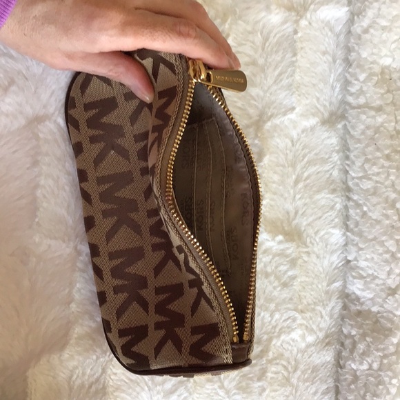 Michael Kort case - Picture 3 of 4